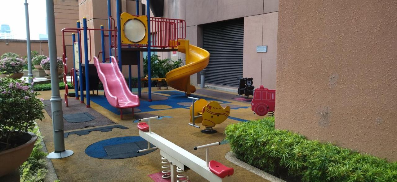 Town Place Apartments At Times Square Kl 쿠알라룸푸르 외부 사진