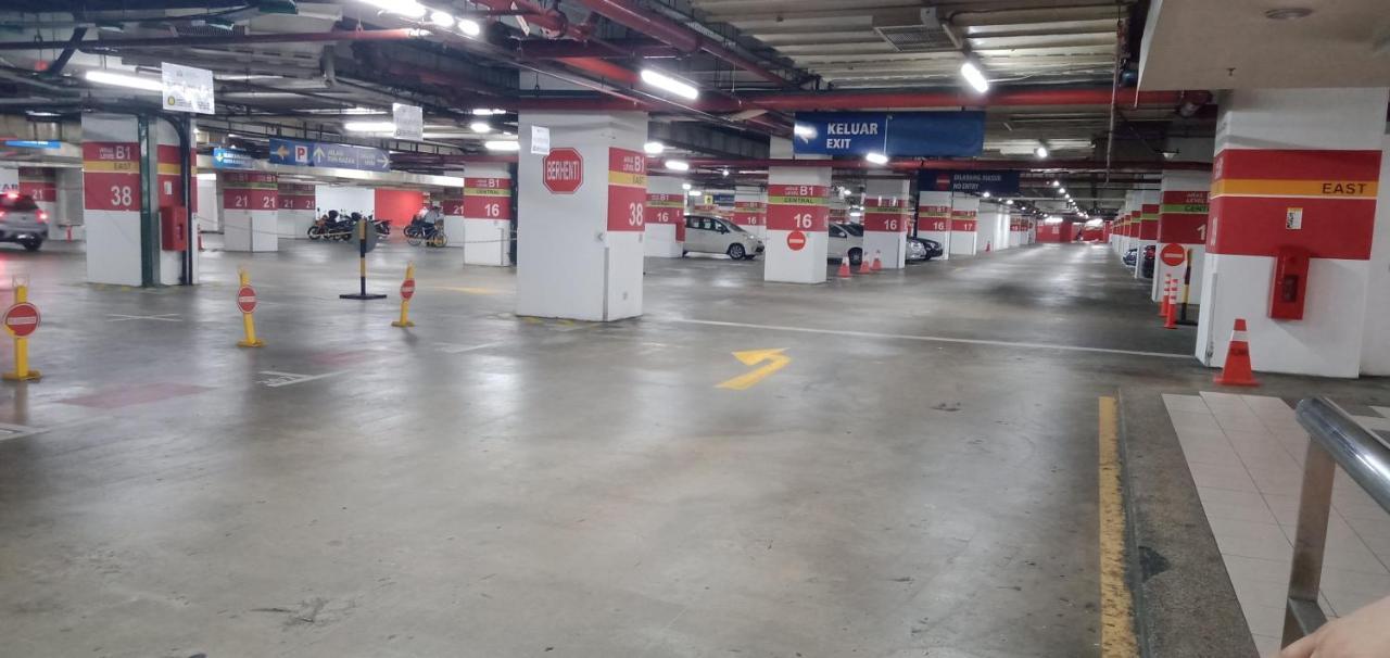 Town Place Apartments At Times Square Kl 쿠알라룸푸르 외부 사진