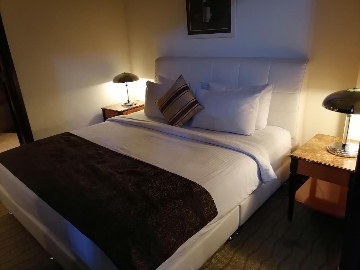Town Place Apartments At Times Square Kl 쿠알라룸푸르 외부 사진