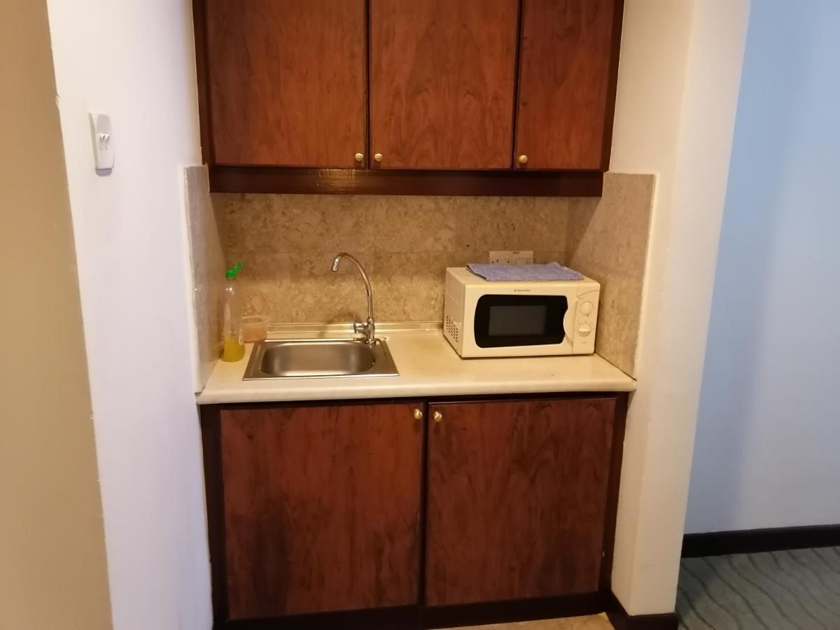 Town Place Apartments At Times Square Kl 쿠알라룸푸르 외부 사진