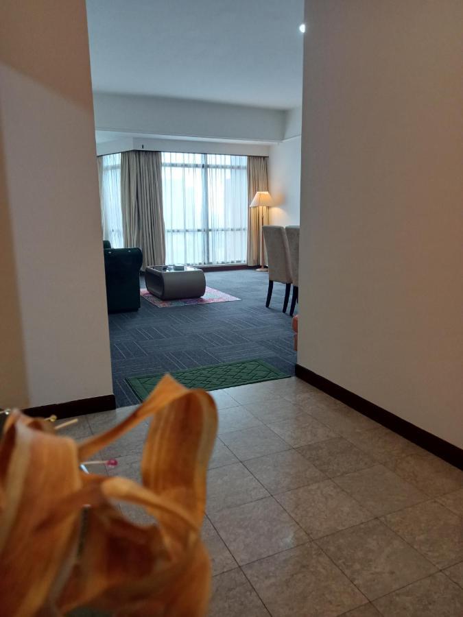 Town Place Apartments At Times Square Kl 쿠알라룸푸르 외부 사진